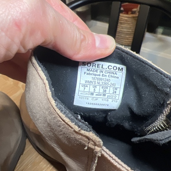 SOREL Joan of Arctic Wedge II Zip leather ankle boots sz 7 EU 38 Tan - Picture 7 of 8